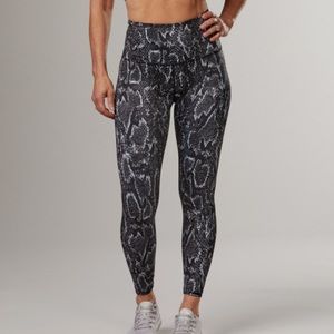 Beyond Yoga Black Snakeskin High Waisted Midi Leggings